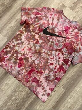 🌺NEW🌺 CUSTOM NIKE TIE DYE MEN’S TEE